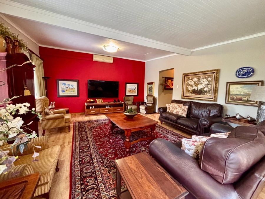 5 Bedroom Property for Sale in Doringkruin North West